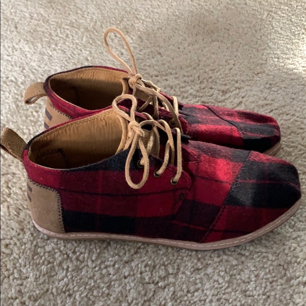 Toms brand new shape Flannel tie shoes